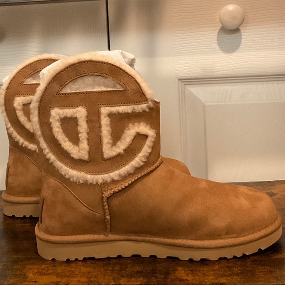 🆕Ugg X Telfar Limited Edition Chestnut Brown Classic Short Telfar Logo Ugg Boot - Picture 14 of 15